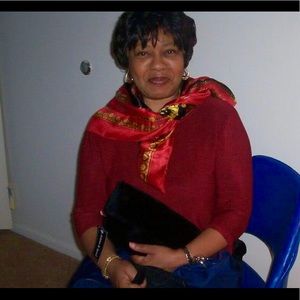 Meet your Posher, Sissie